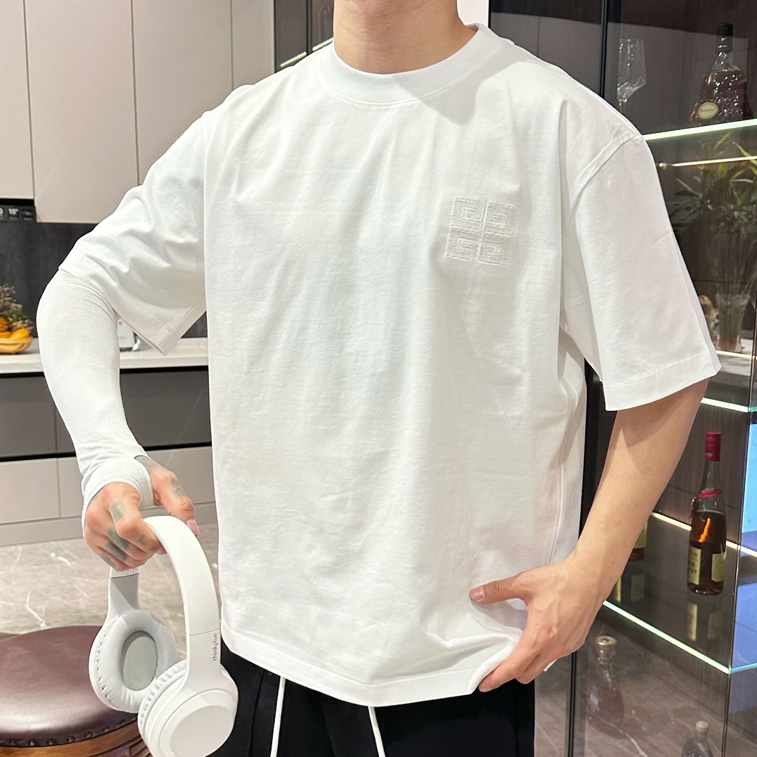 ジバンシィ 偽物 コピー 半袖 Tシャツ ウールコットン ホワイト 柔らかい 花柄_1