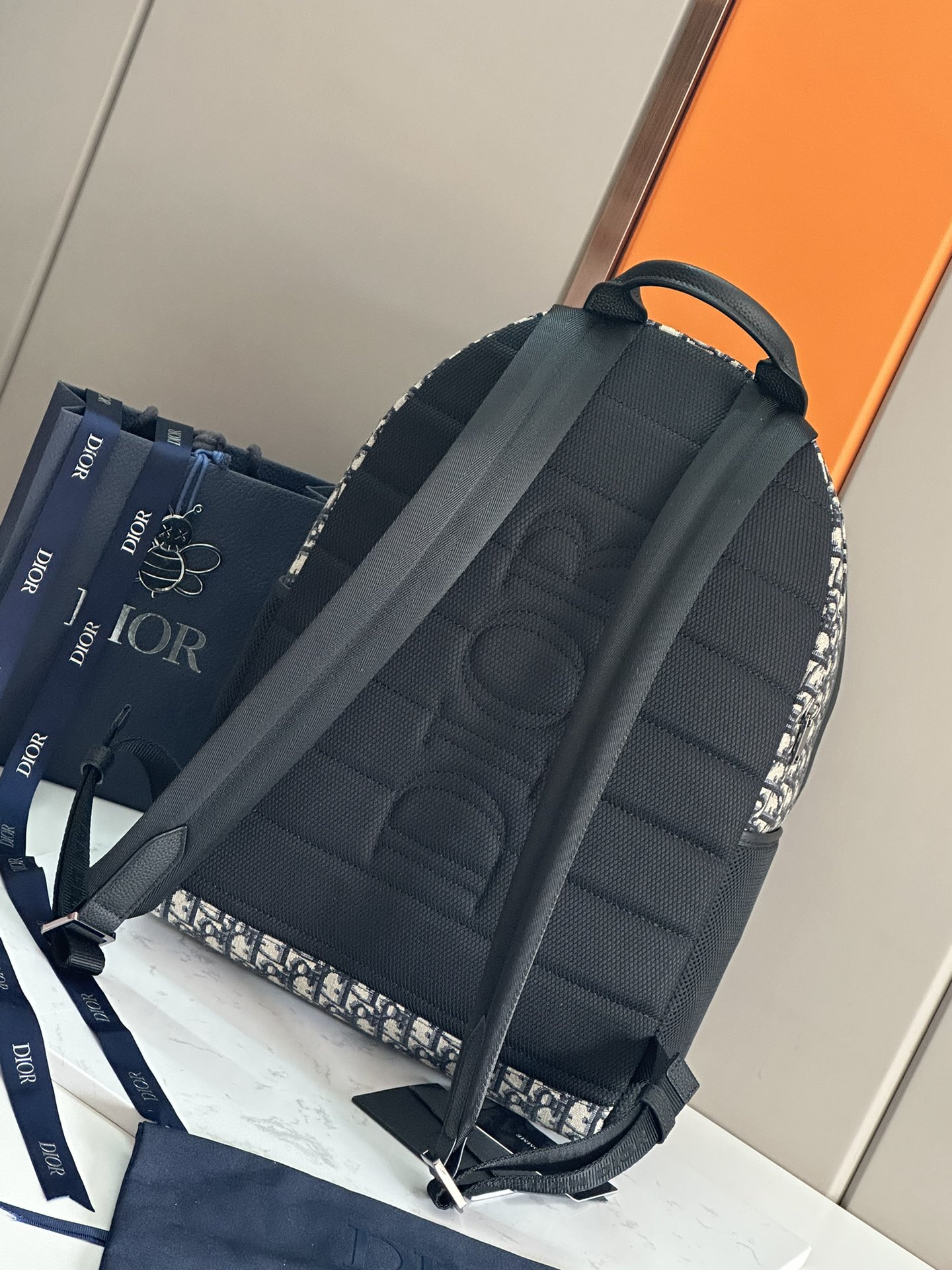 ディオール かばんＮ級品 花柄 優雅 肩掛けバッグ リュックサック ポケット付き 最新品 メンズ ブラック_8