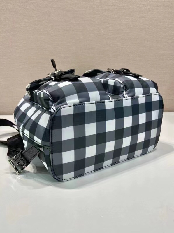 プラダ 素材Ｎ級品 バックバッグ 肩掛けバッグ 格子模様 牛革 レザー 軽量 ファッション 人気 ブラック_5