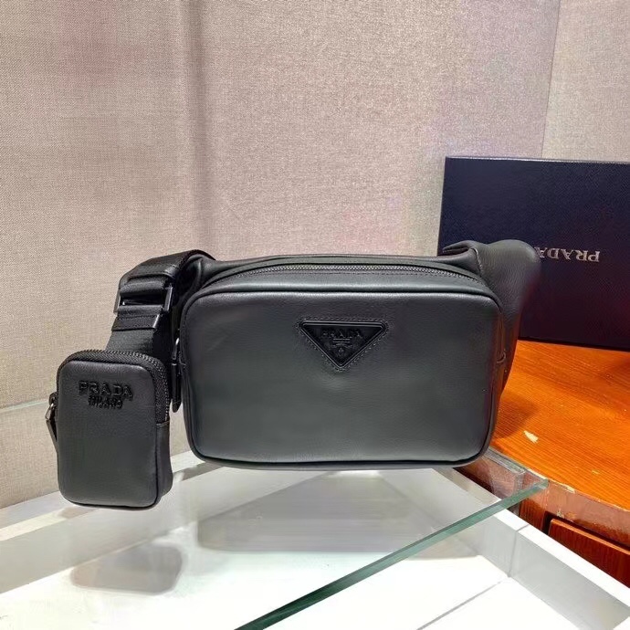 プラダ ポーチ ナイロンＮ級品 斜め掛けバッグ 牛革 レザー 人気 シンプル ナイロン 大容量 ポケット付き ブラック_5