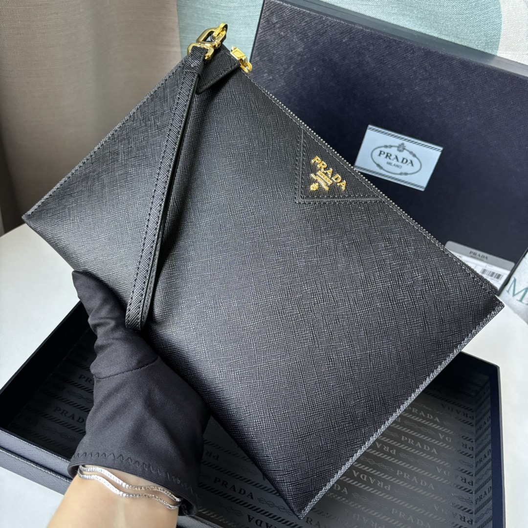 プラダ 定番バッグスーパーコピー 柔らかい 持ちバッグ 持ち手付き シンプル 便利 メンズ ファッション ブラック_6