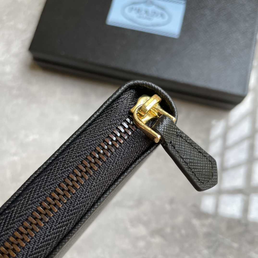 お得100%新品 プラダ 普段使い激安通販 柔らかい 財布 シンプル ロング 人気定番 ファッション 牛革 メンズ ブラック_3