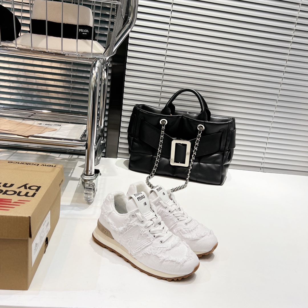 miumiu スニーカー 厚底スーパーコピー 運動 ランニング カジュアル シューズ 通学 スポーツシューズ ホワイト_9