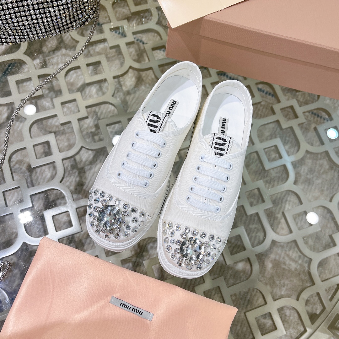 miumiu スニーカー 白偽物 カジュアルシューズ ダイヤモンド飾り ファッション 運動シューズ 牛革 ゴム底 人気販売 ホワイト_2