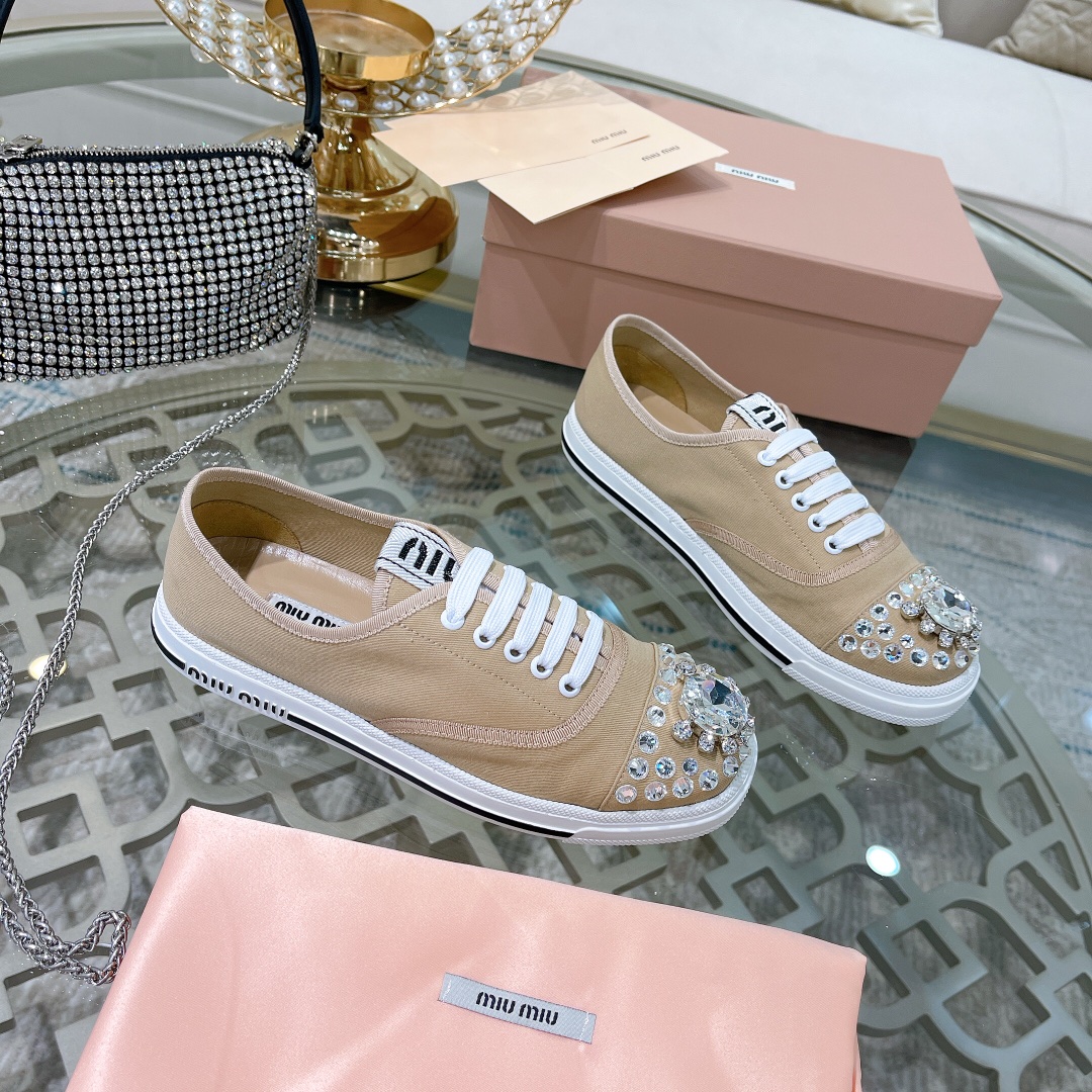 miumiu バレリーナ シューズコピー カジュアルシューズ ダイヤモンド飾り ファッション 運動シューズ 牛革 ゴム底 人気販売 ブラウン_5