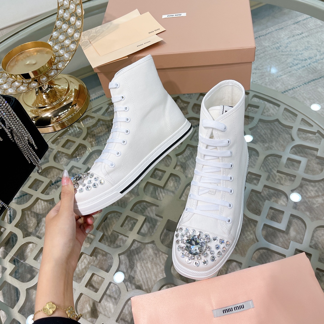 miumiu ブライダル シューズ激安通販 カジュアルシューズ ダイヤモンド飾り ファッション 運動シューズ 牛革 ハイカット ホワイト_1