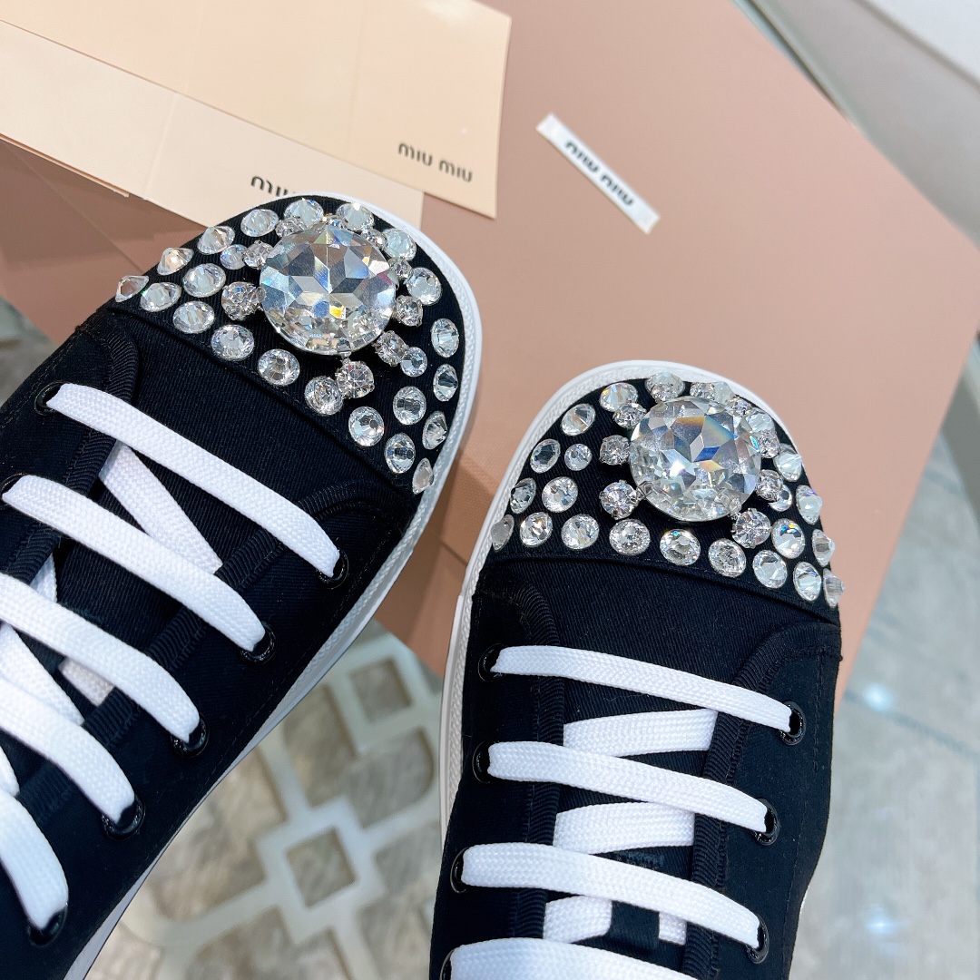 miumiu レース アップ シューズ偽物 カジュアルシューズ ダイヤモンド飾り ファッション 運動シューズ 牛革 ハイカット ブラック_6