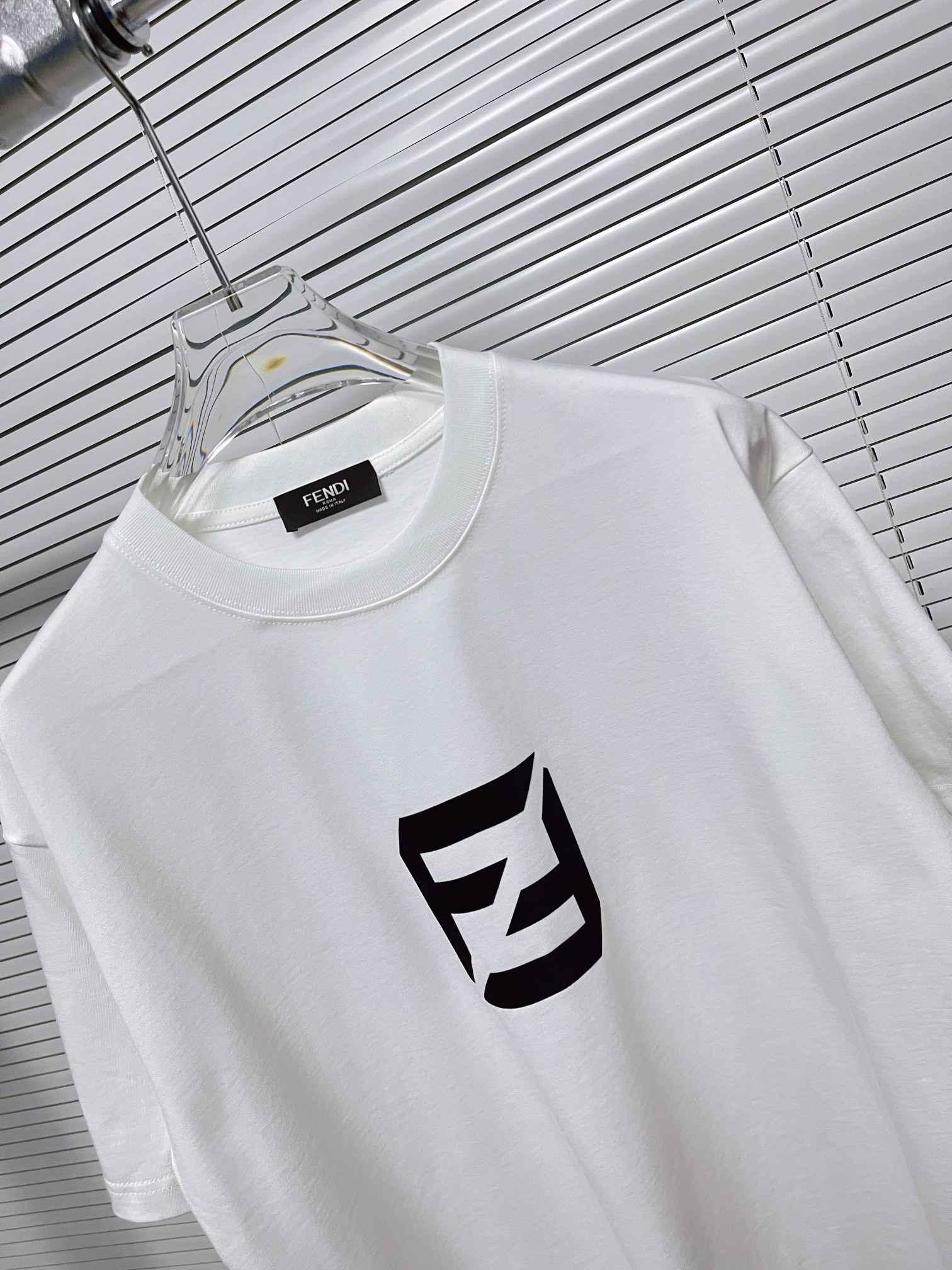 fendi t シャツＮ級品 プリント純綿 トップス 半袖 シンプル 人気定番 春夏服 通気性いい ファッション ホワイト_3
