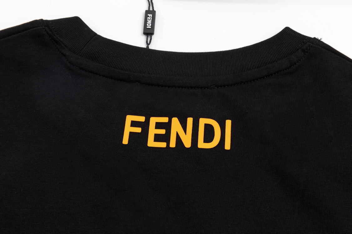 fendi ティー シャツ激安通販 プリント純綿 トップス 半袖 モンスター目プリント 男女兼用 シンプル ブラック_7