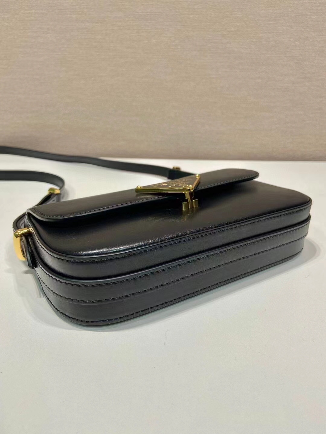 人気セールHOT プラダ バッグ 品質Ｎ級品 牛革 レザー 斜め掛けバッグ 柔らかい ボディーバッグ ワンショルダー  ブラック_8