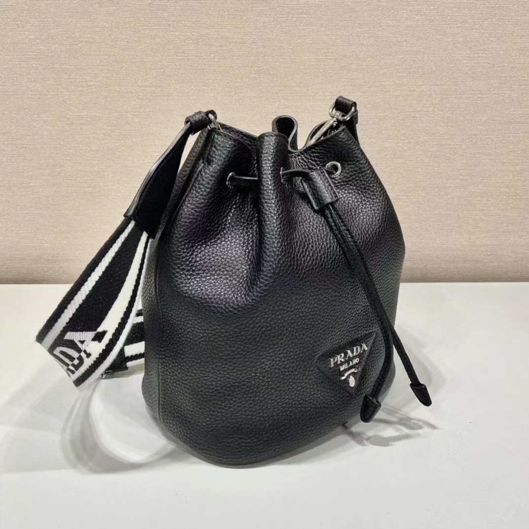 [新季度] プラダ バッグ 正規品スーパーコピー 牛革 柔らかい 人気 肩掛けバッグ 斜め掛け 新作販売 シンプル ブラック_3