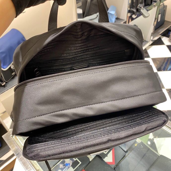 爆買い品質保証 prada 素材Ｎ級品 牛革 柔らかい 人気 肩掛けバッグ シンプル 旅行 ナイロン 実用 メンズ ブラック_6