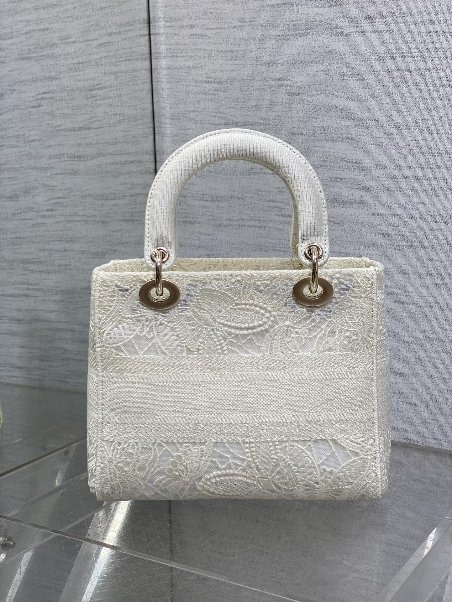 ディオール ノベルティ 2024スーパーコピー 持ちバッグ 牛革 刺繍 シンプル 綺麗！レディース ホワイト_5