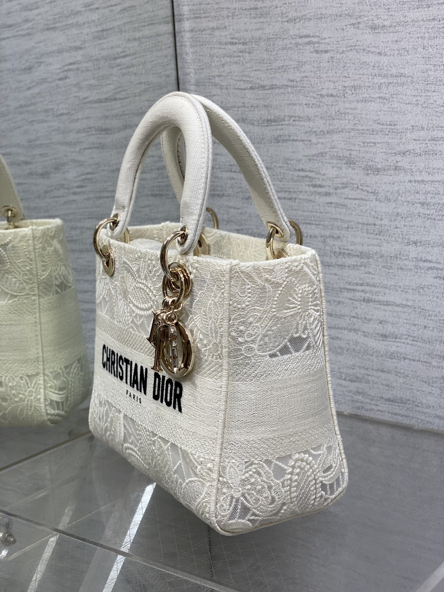 ディオール ノベルティ 2024スーパーコピー 持ちバッグ 牛革 刺繍 シンプル 綺麗！レディース ホワイト_6