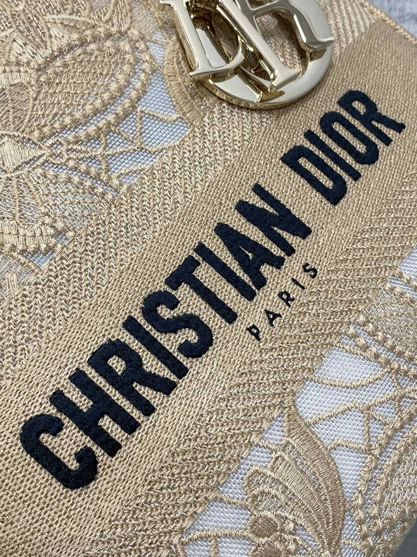 dior トート バッグ激安通販 持ちバッグ 牛革 刺繍 シンプル 綺麗！レディース ブラウン_2