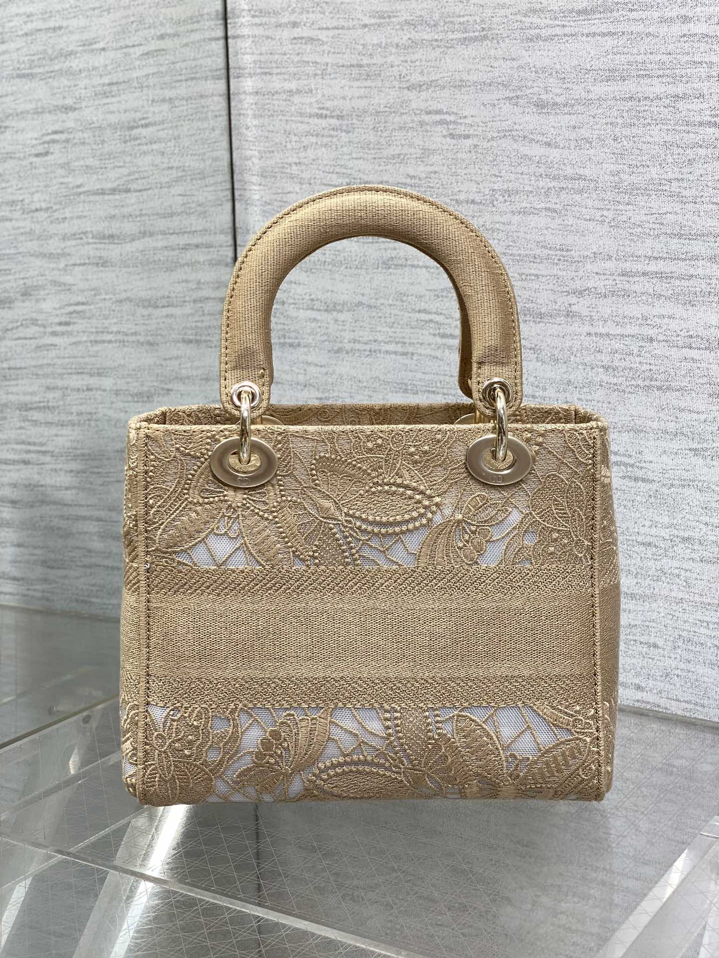 dior トート バッグ激安通販 持ちバッグ 牛革 刺繍 シンプル 綺麗！レディース ブラウン_4