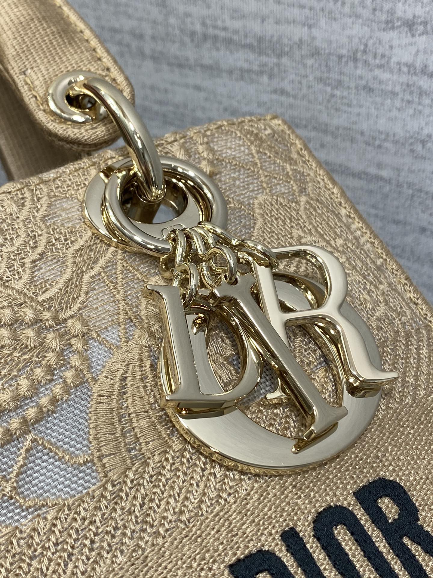 dior トート バッグ激安通販 持ちバッグ 牛革 刺繍 シンプル 綺麗！レディース ブラウン_7