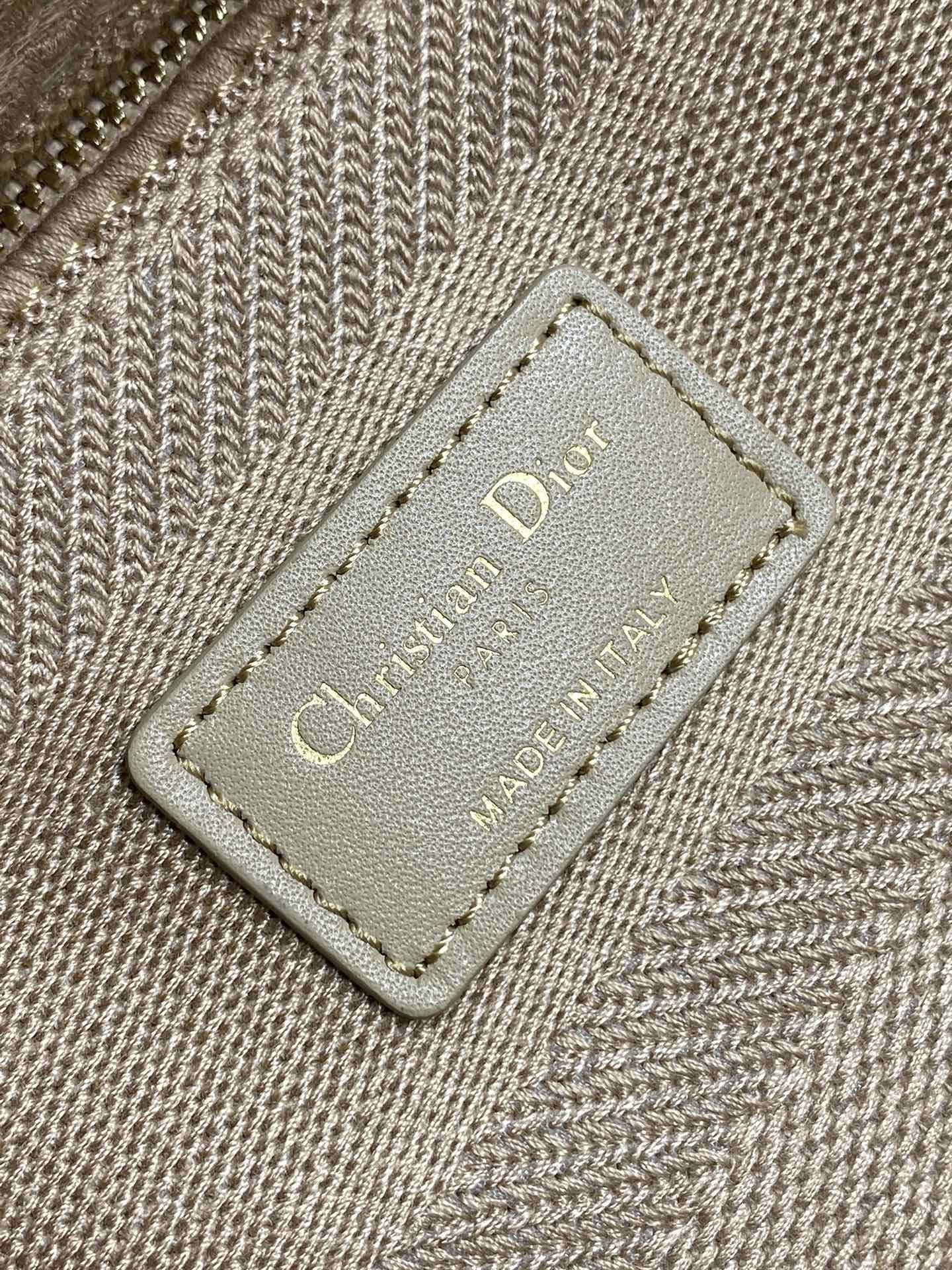dior トート バッグ激安通販 持ちバッグ 牛革 刺繍 シンプル 綺麗！レディース ブラウン_8