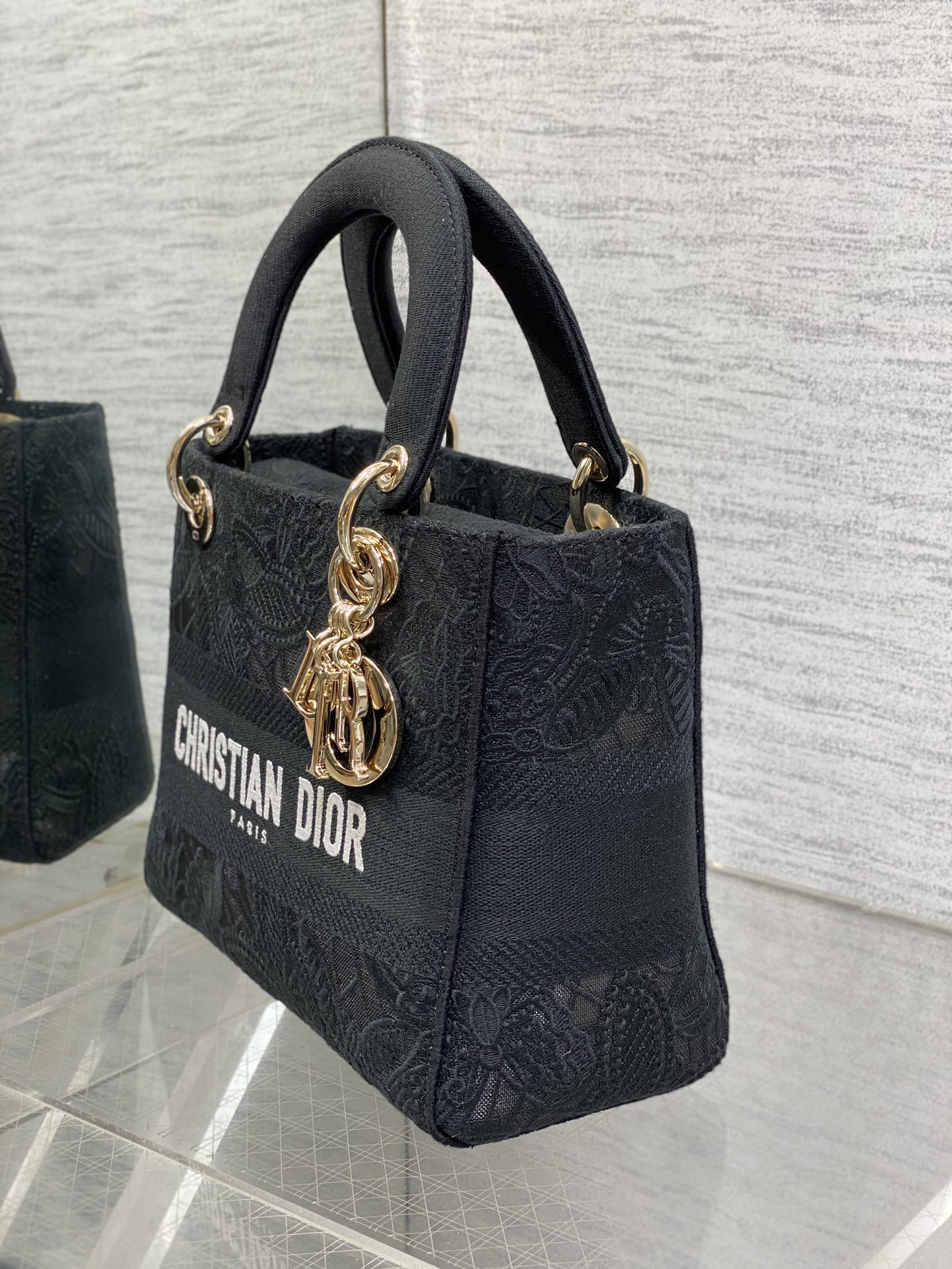 dior バック偽物 持ちバッグ 牛革 刺繍 シンプル 綺麗！ピコット レディース ブラウン_6