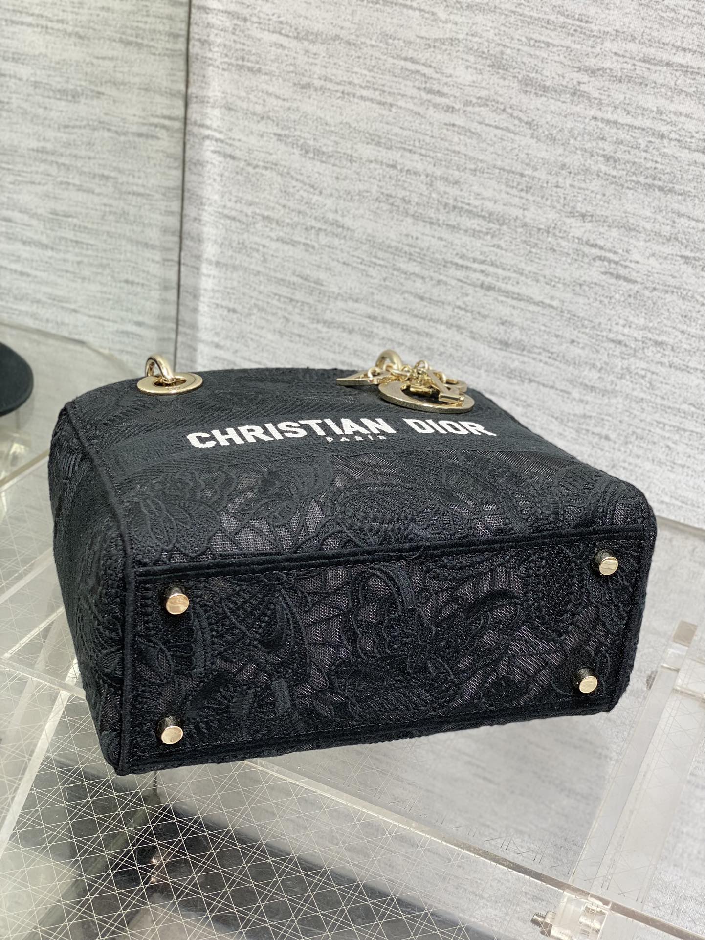 dior バック偽物 持ちバッグ 牛革 刺繍 シンプル 綺麗！ピコット レディース ブラウン_7