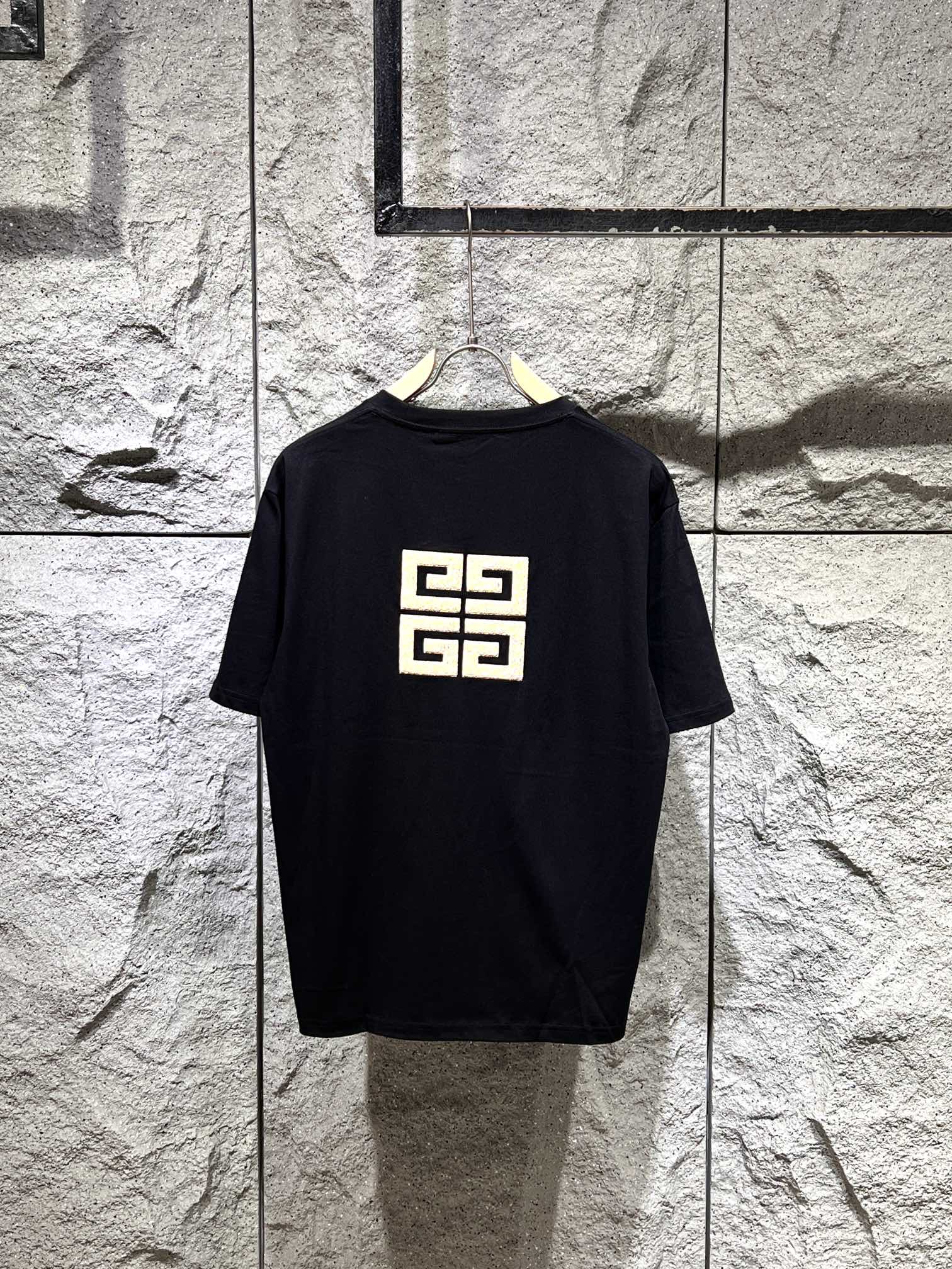 ジバンシィ n級品 コピー 半袖 Tシャツ コットン ブラック 柔らかい 花柄_5