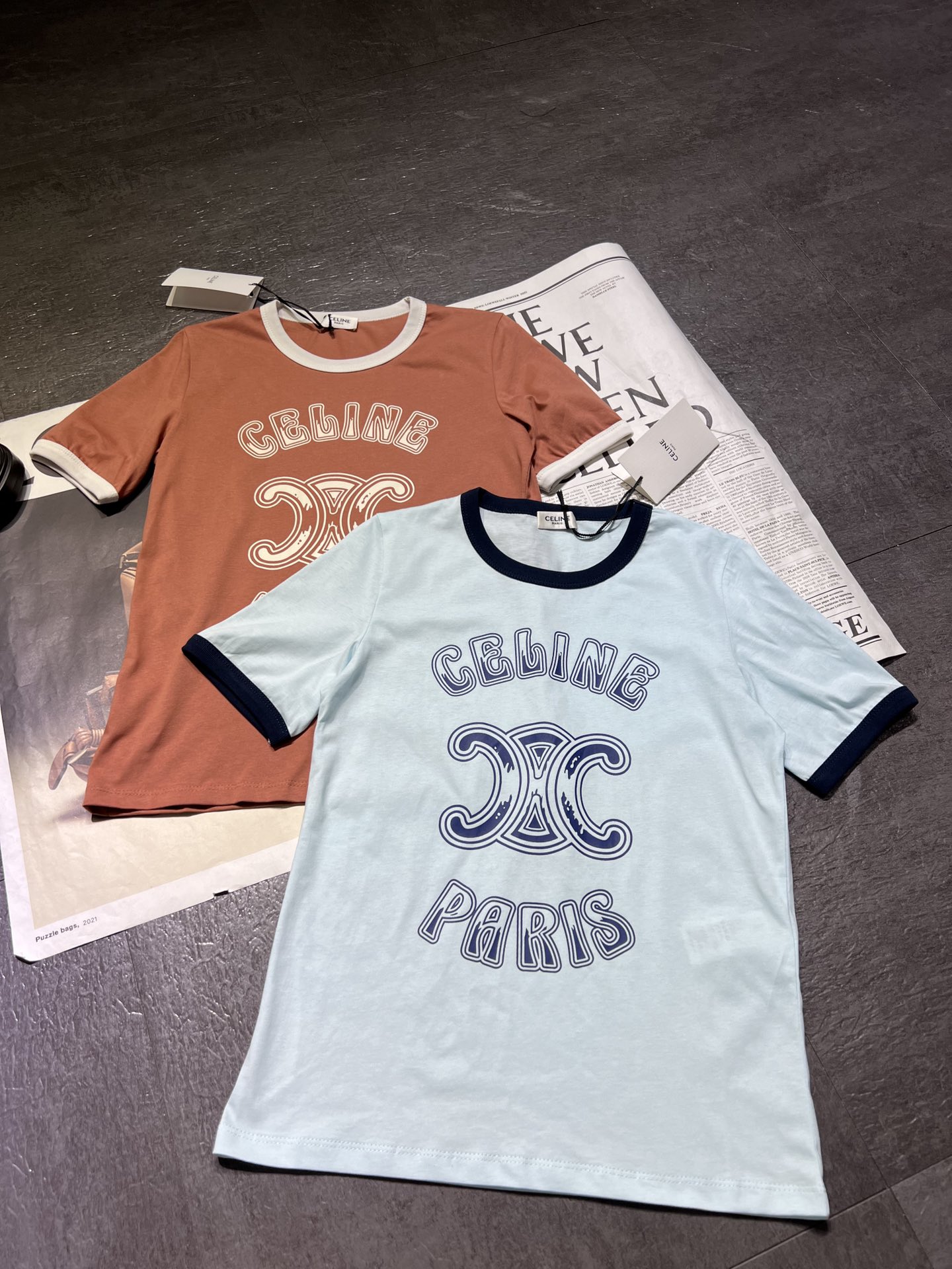 最前線2024 セリーヌtシャツサイズ激安通販 半袖 軽量 トップス シンプル 純綿 ロゴプリント 2色可選_3