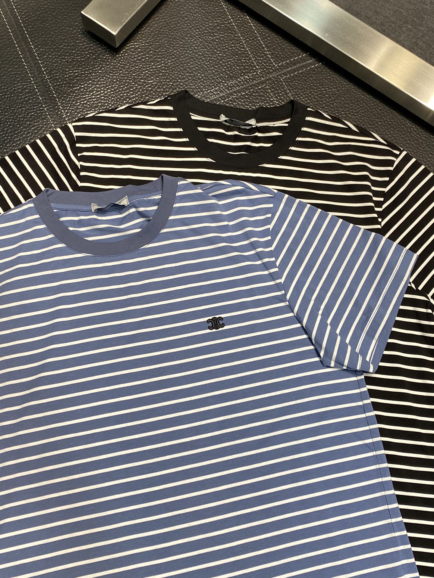 セリーヌ tシャツ 韓国偽物 半袖 トップス シンプル 純綿 快適 柔らかい ファッション 人気品 縞模様 ブラック_7