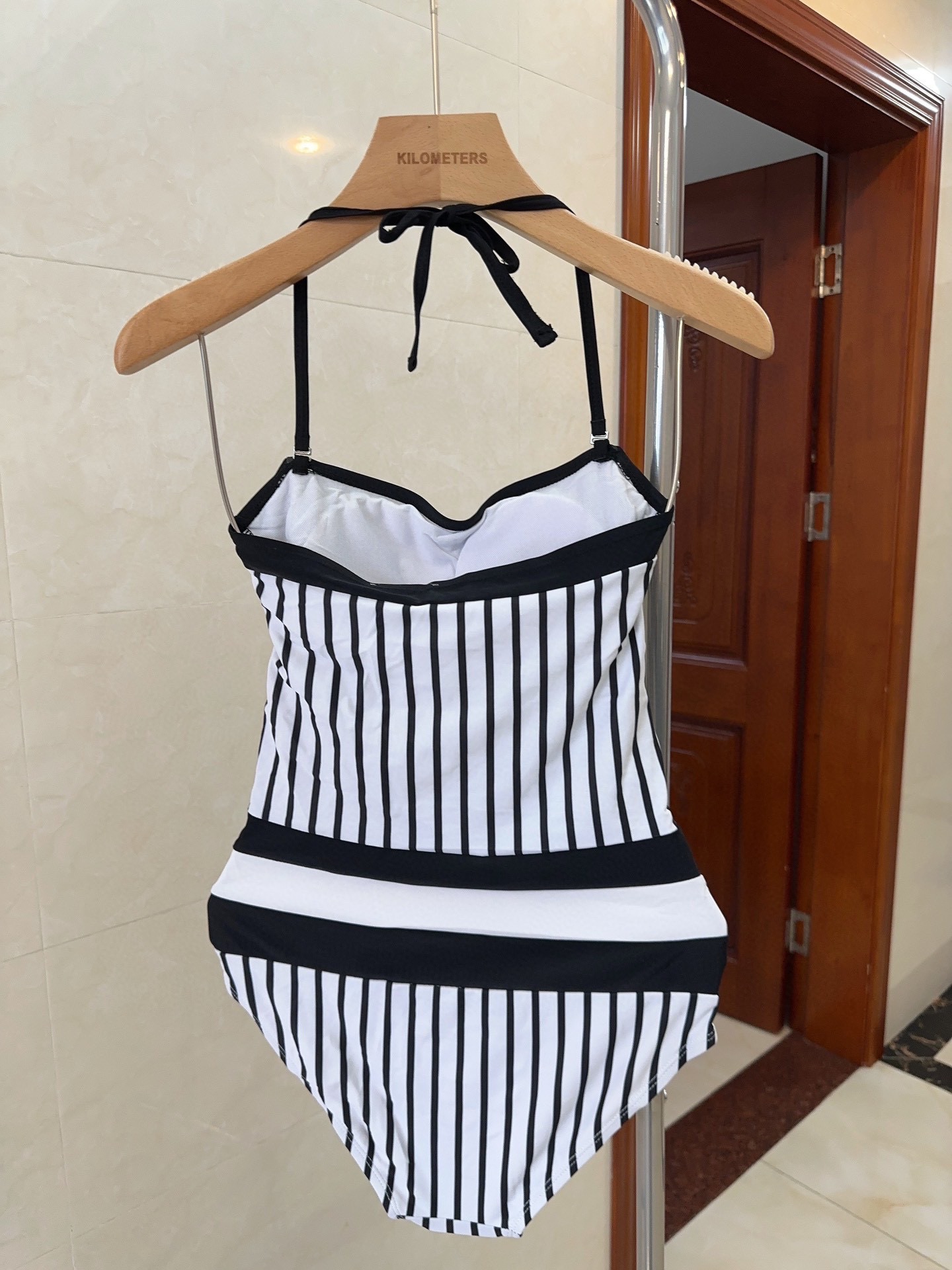 シャネル ワイシャツ激安通販 レディース セクシー ビキニ ワンピース 旅行 縞 スイミング 泳ぎ服 ブラック_2