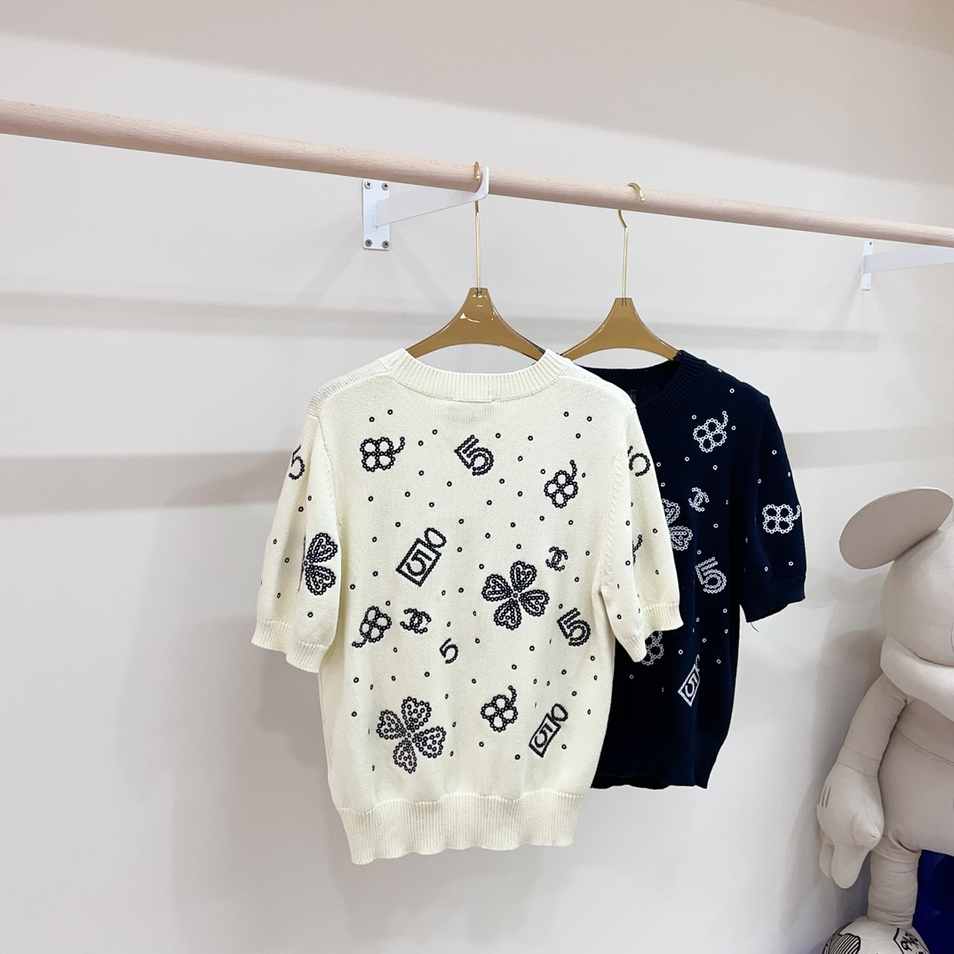 触り心地のいい chanel nike t シャツ激安通販 半袖 トップス 純綿 ジレー シンプル 高級感 セーター 人気 2色可選_3