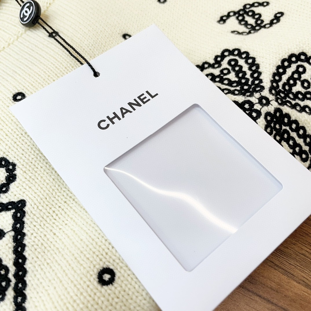 触り心地のいい chanel nike t シャツ激安通販 半袖 トップス 純綿 ジレー シンプル 高級感 セーター 人気 2色可選_6