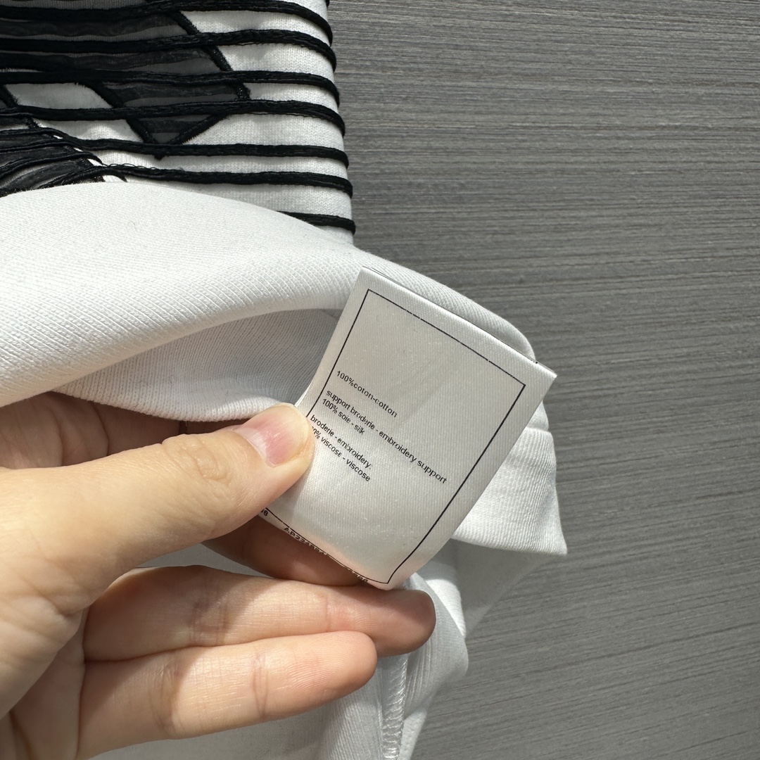 抜群な存在感  chanel t シャツ メンズＮ級品 無袖 ジレー トップス 純綿 レディース セクシー 快適 縞 ブラック_8