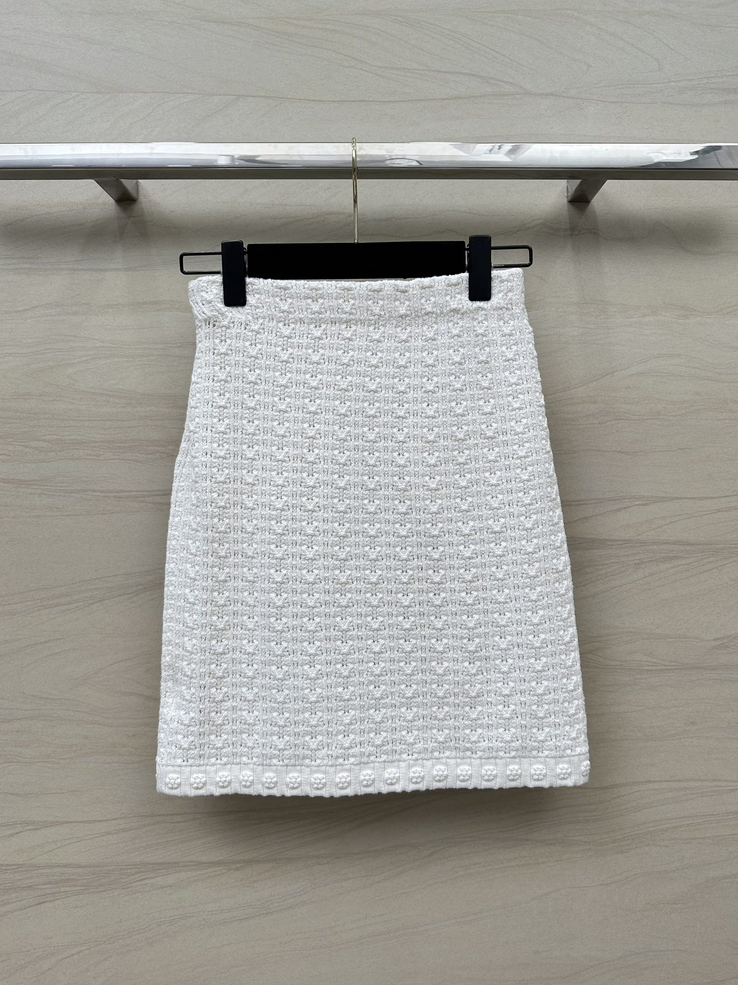 シャネル スカートスーパーコピー 春夏新品 刺繍 半身 ファッション 高級感 A形 美脚 レディース ホワイト_9