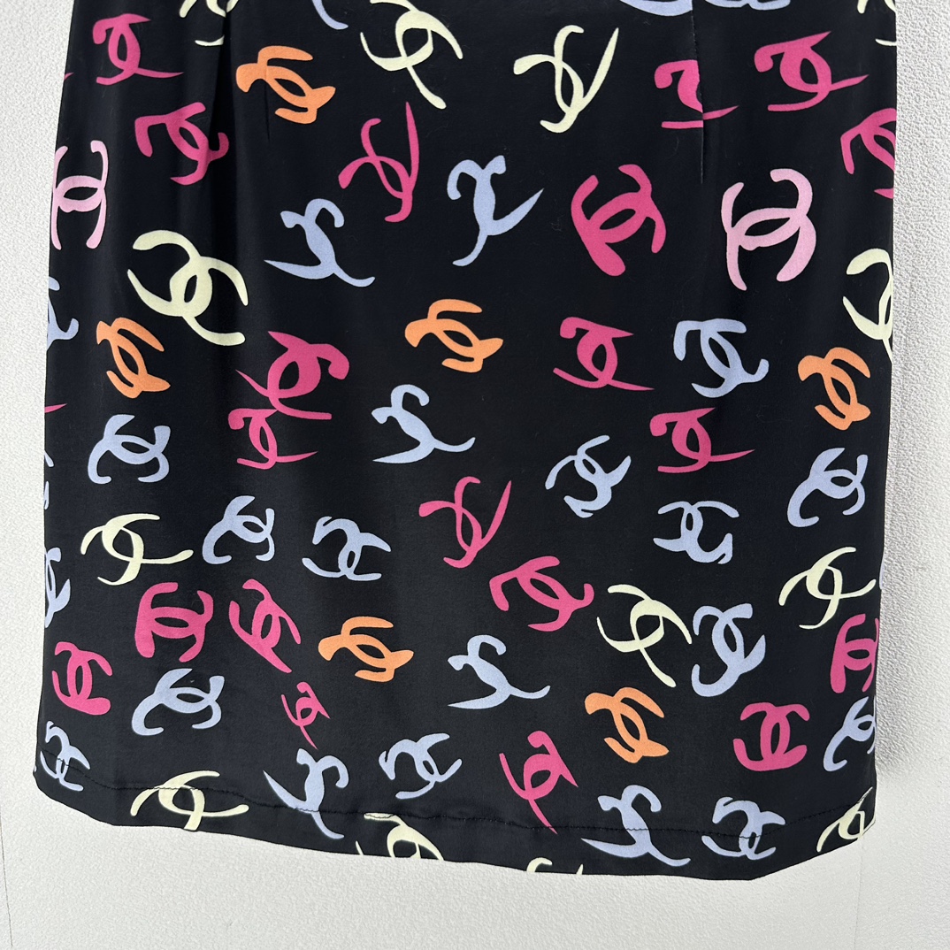 chanel ニット スカートＮ級品 半身 ファッション A形 美脚 カラフル ロゴプリント 花柄 レディース ブラック_5