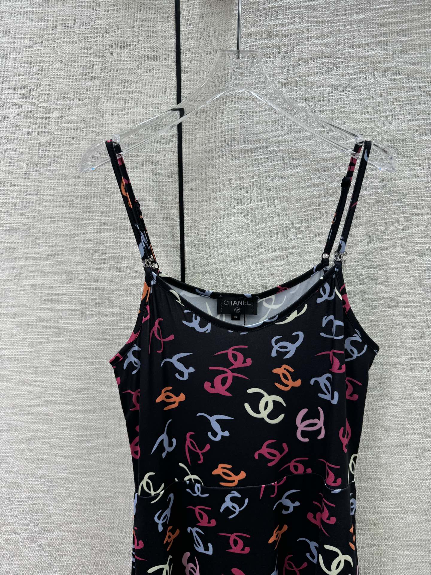 ココ シャネル ミニ スカートスーパーコピー 人気商品 カラフル 夏服 ワンピース ジレー レディース ブラック_3