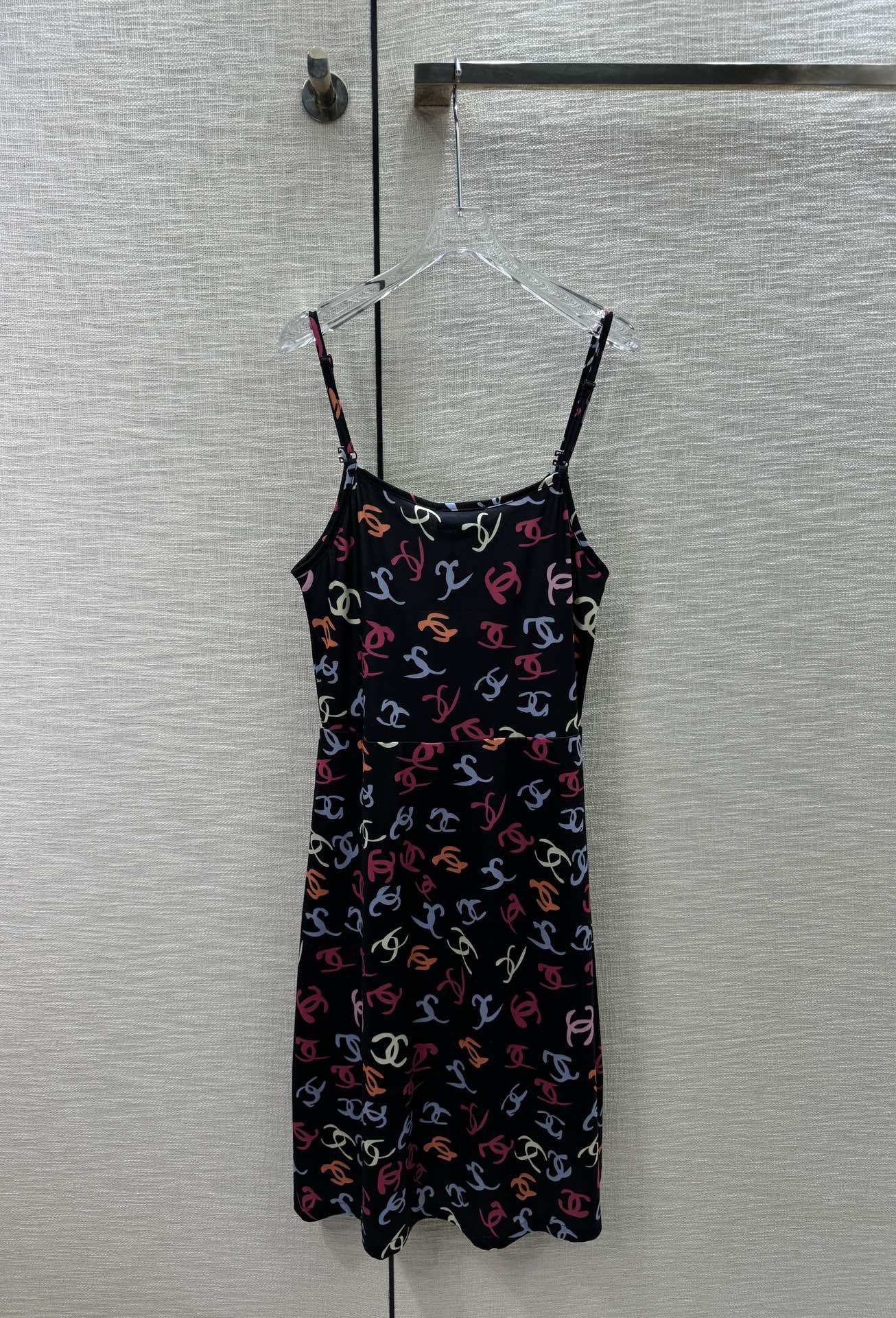 ココ シャネル ミニ スカートスーパーコピー 人気商品 カラフル 夏服 ワンピース ジレー レディース ブラック_8