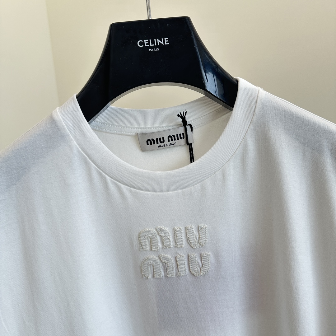 大絶賛 miumiu t シャツ アウトレット偽物 トップス シンプル 半袖 春夏新品 純綿 ファッション 刺繍 ホワイト_3