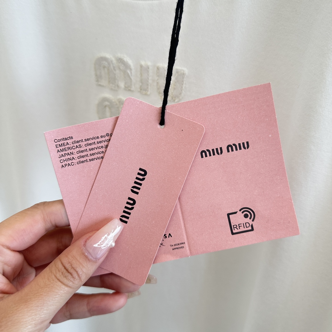 大絶賛 miumiu t シャツ アウトレット偽物 トップス シンプル 半袖 春夏新品 純綿 ファッション 刺繍 ホワイト_5