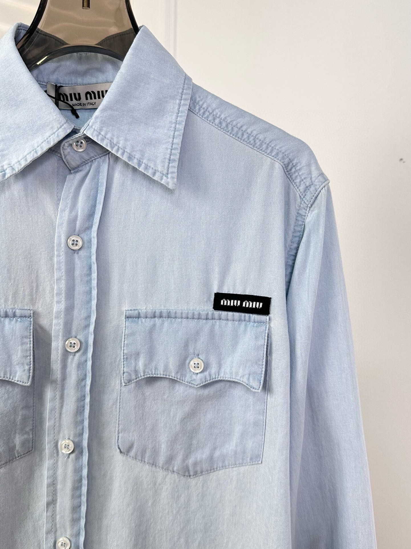 miumiu ブルー シャツ激安通販 ビジネス 純綿 春新品 デニム素材 シンプル 柔らかい ファッション ブルー_3