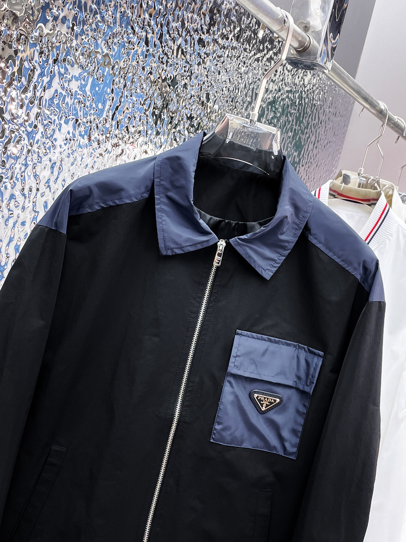 新作到着!! prada コーチ ジャケットコピー アウター 柔らかい 保温 トップス ハイネック ファッション メンズ ブラック_3