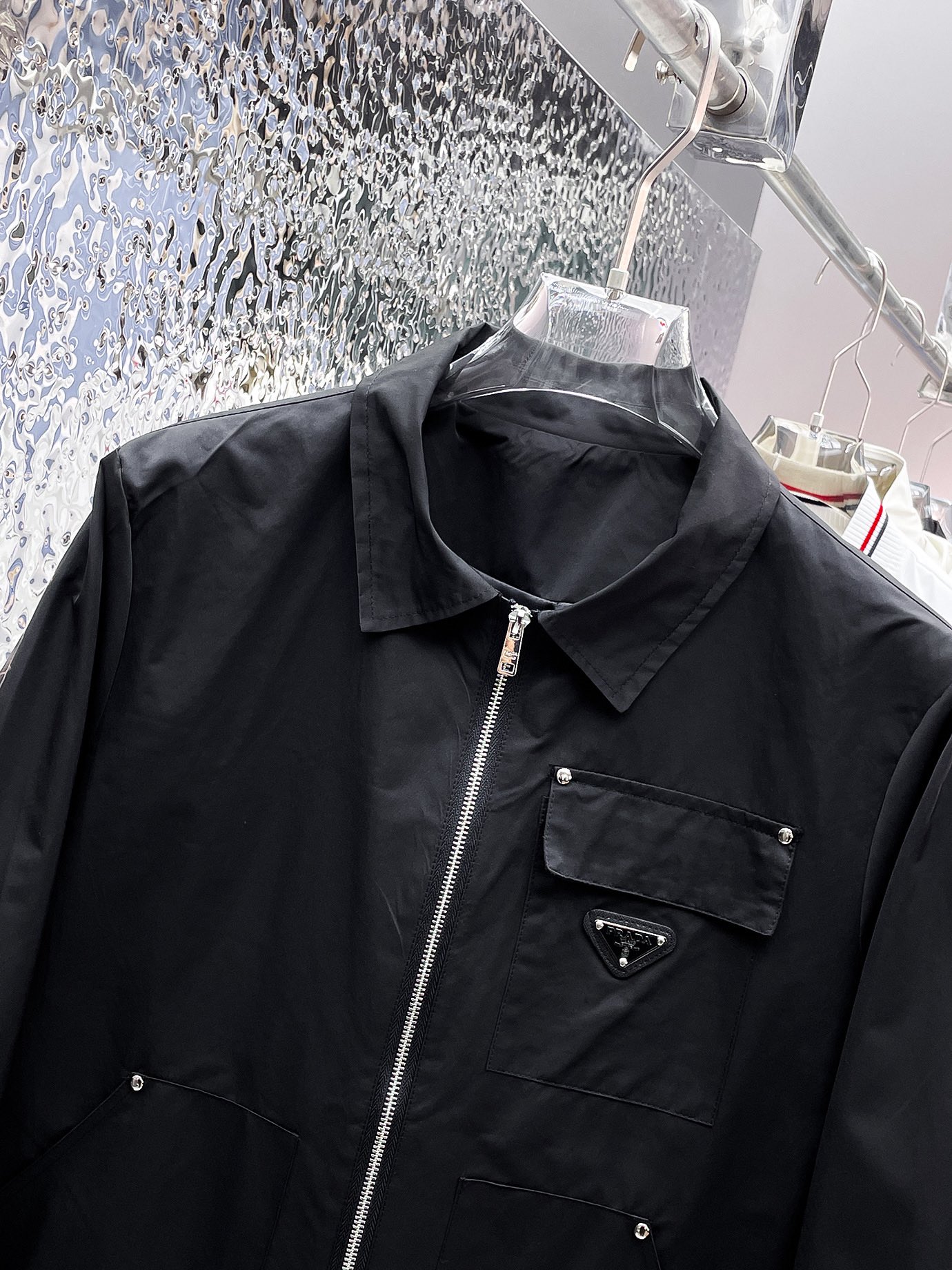 驚きの破格値2024 新着 prada ジャケット メンズ偽物 アウター 柔らかい トップス 人気品 メンズ ブラック_3