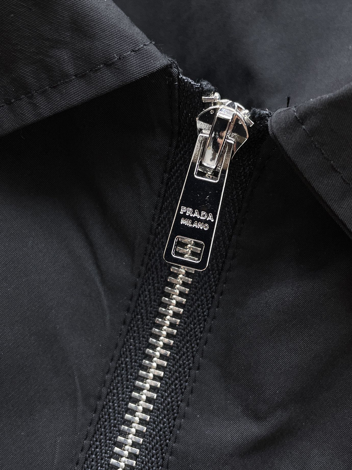 驚きの破格値2024 新着 prada ジャケット メンズ偽物 アウター 柔らかい トップス 人気品 メンズ ブラック_6