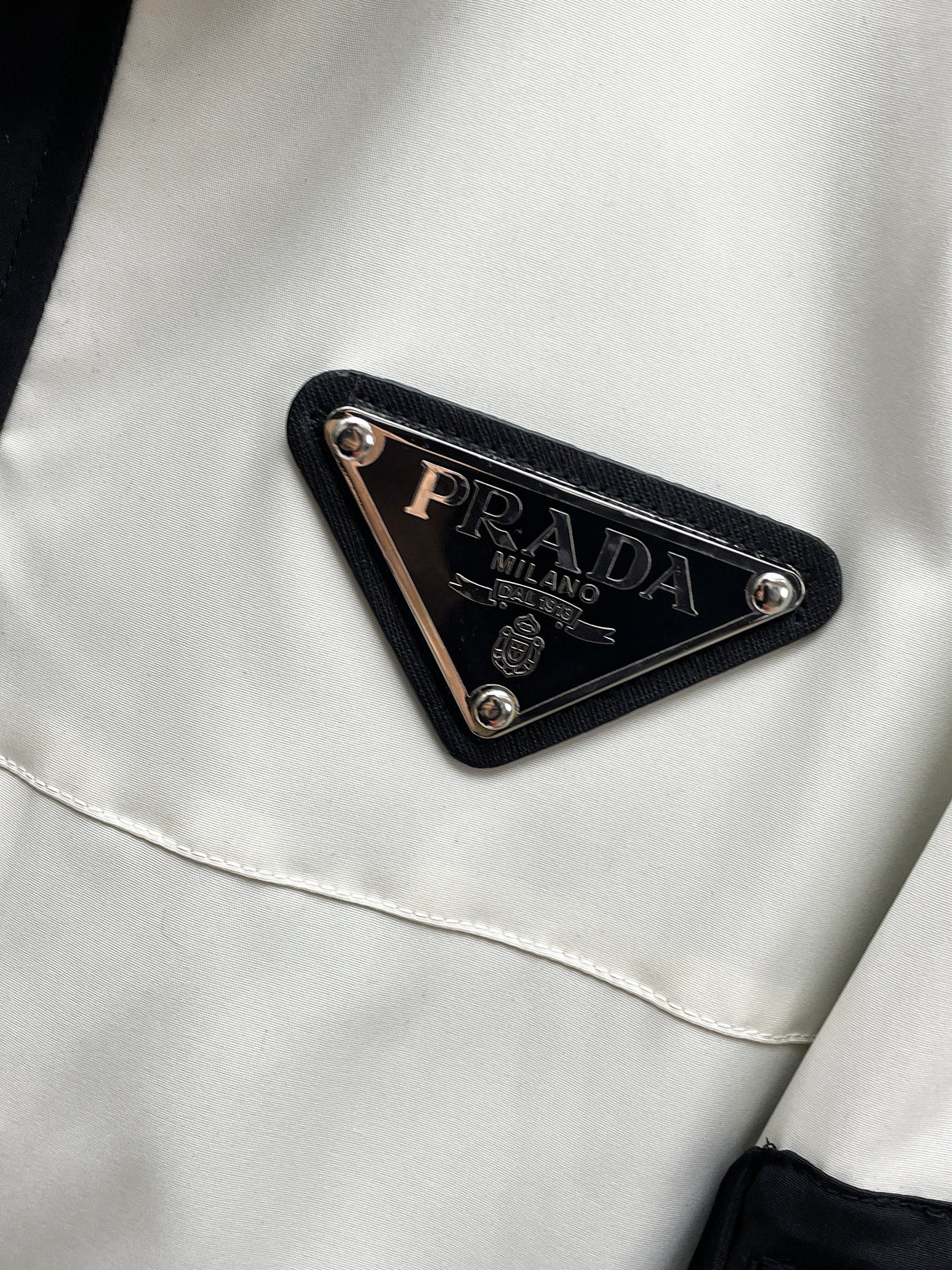 人気セールHOT prada ジャンパーＮ級品 アウター 柔らかい トップス ジャケット 高級品 メンズ ホワイト_4