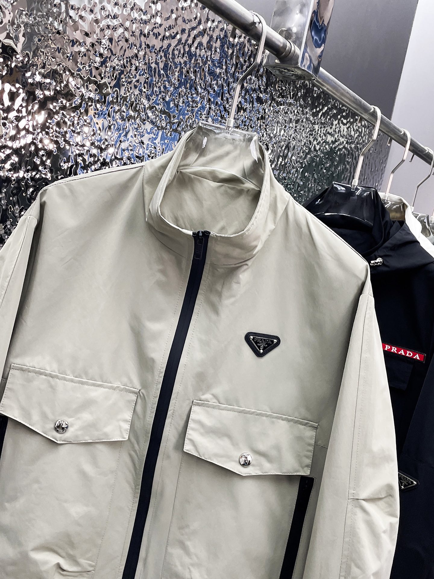 存在感のある prada ライダーススーパーコピー トップス 柔らかい トップ秋服 アウター 暖かい メンズ ホワイト_3