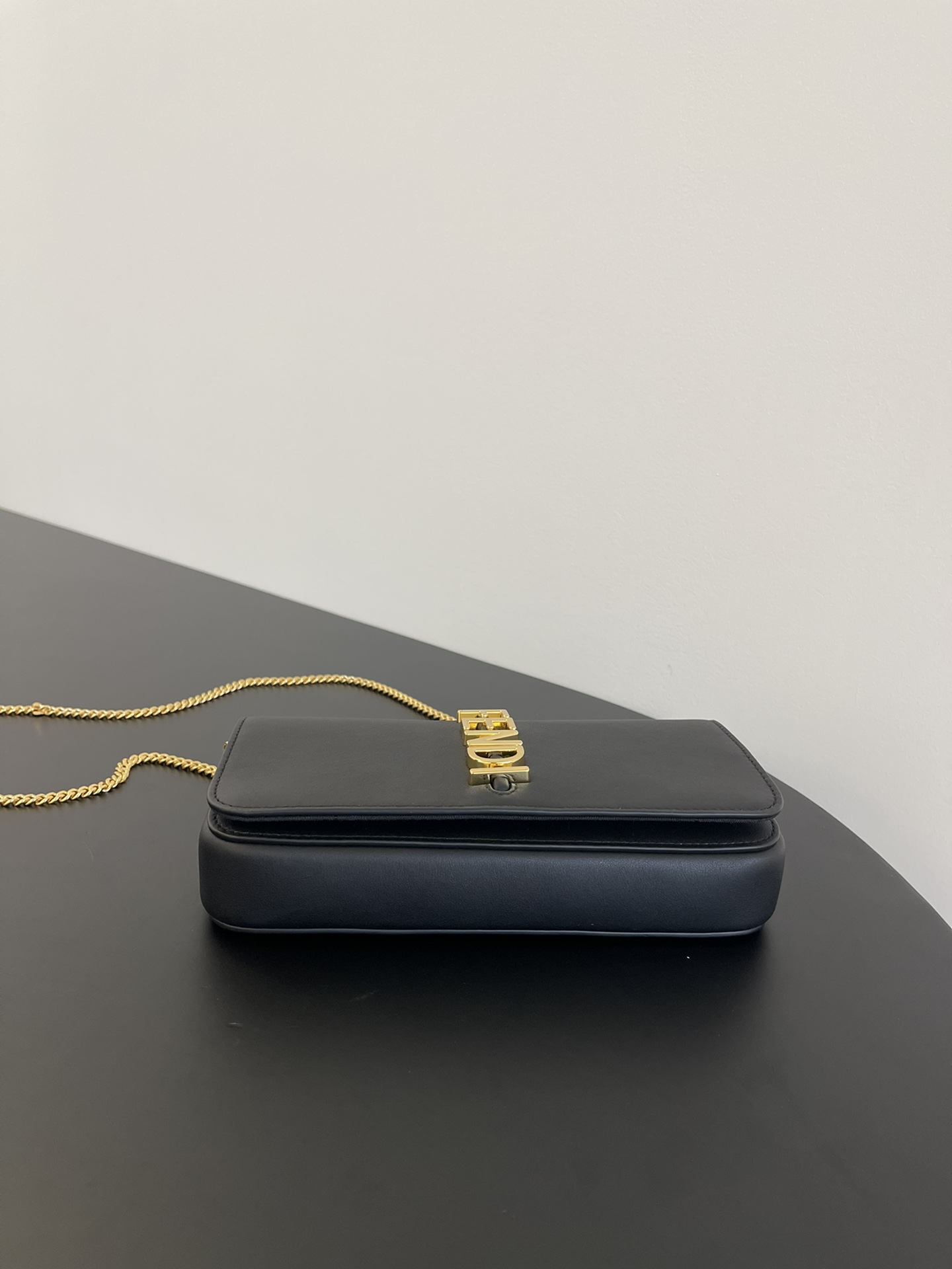 超激得新品 レディース フェンディバッグＮ級品 チェーンバッグ 斜め掛けバッグ シンプル ファッション レディース ブラック_7