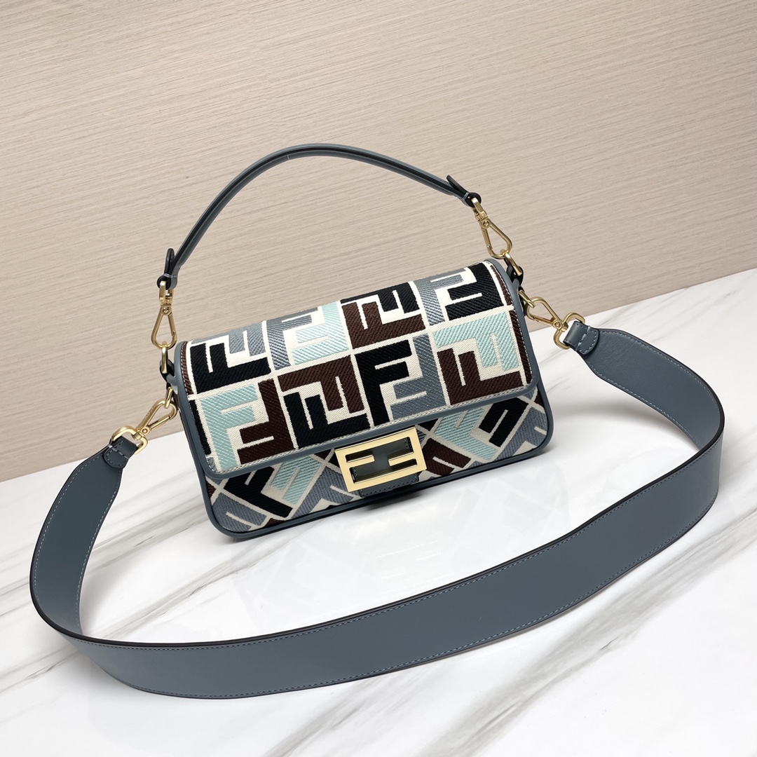 HOT品質保証 フェンディバッグ 黒 ショルダーコピー 斜め掛けバッグ 人気定番 刺繍 カラフル レディース グリーン_1