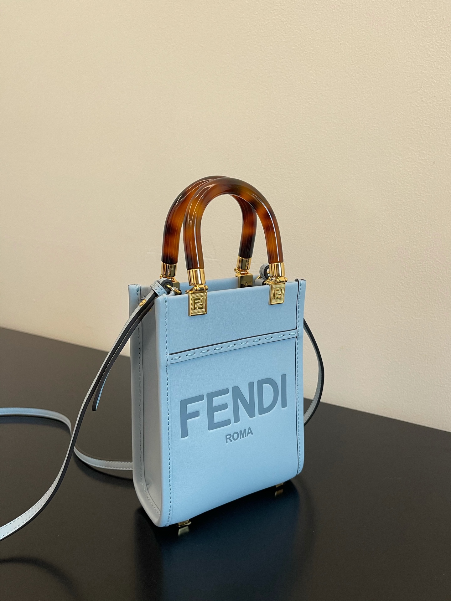 フェンディ エフイズＮ級品 斜め掛けバッグ 持ちバッグ ミニ 人気品 シンプル ロゴプリント 優雅 レディース ブルー_2