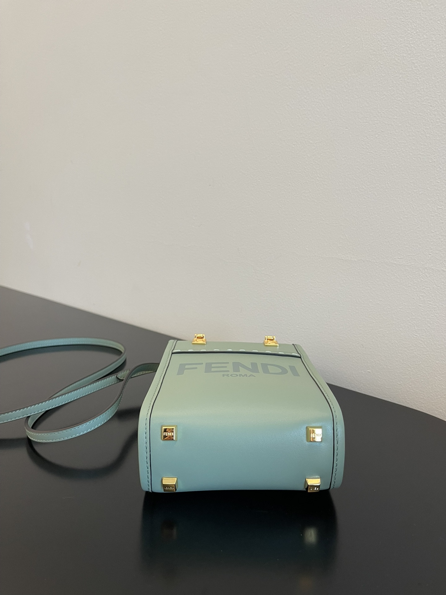 フェンディ風バッグスーパーコピー 斜め掛けバッグ 持ちバッグ ミニ 人気品 シンプル ロゴプリント 優雅 レディース グリーン_7