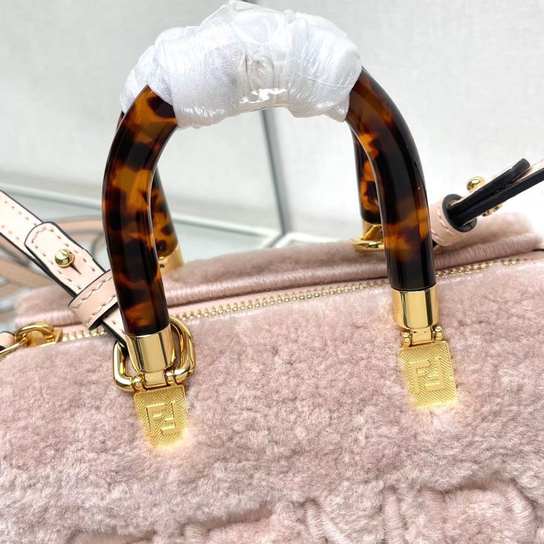 期間限定SALE!! フェンディ バッグ コメ兵激安通販 可愛い もこもこ 持ちバッグ 柔らかい 大容量 レディース ピンク_2