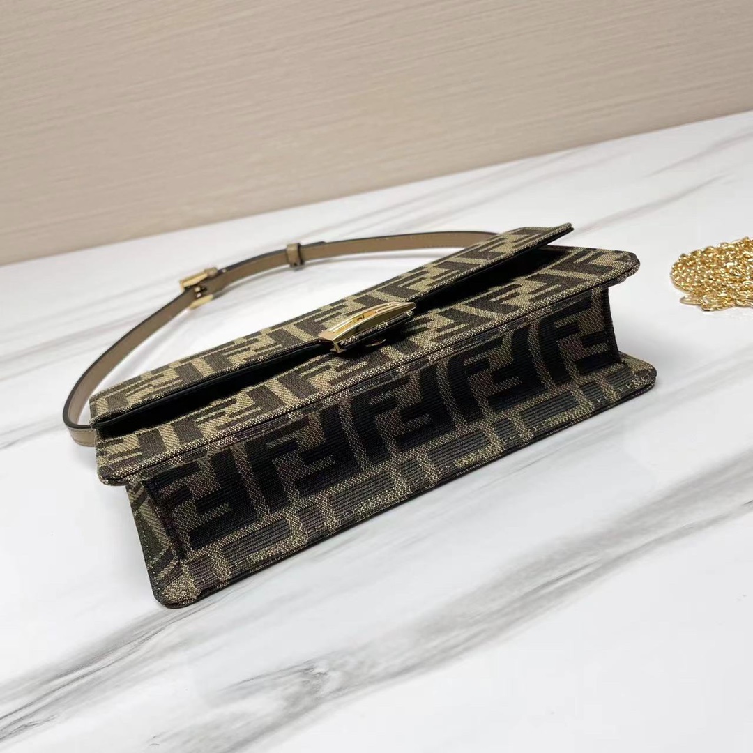 高級感に溢れ fendi バッグ コーデ偽物 肩掛けバッグ 調整可 牛革 通勤 レディース シンプル 花柄 ブラウン_9