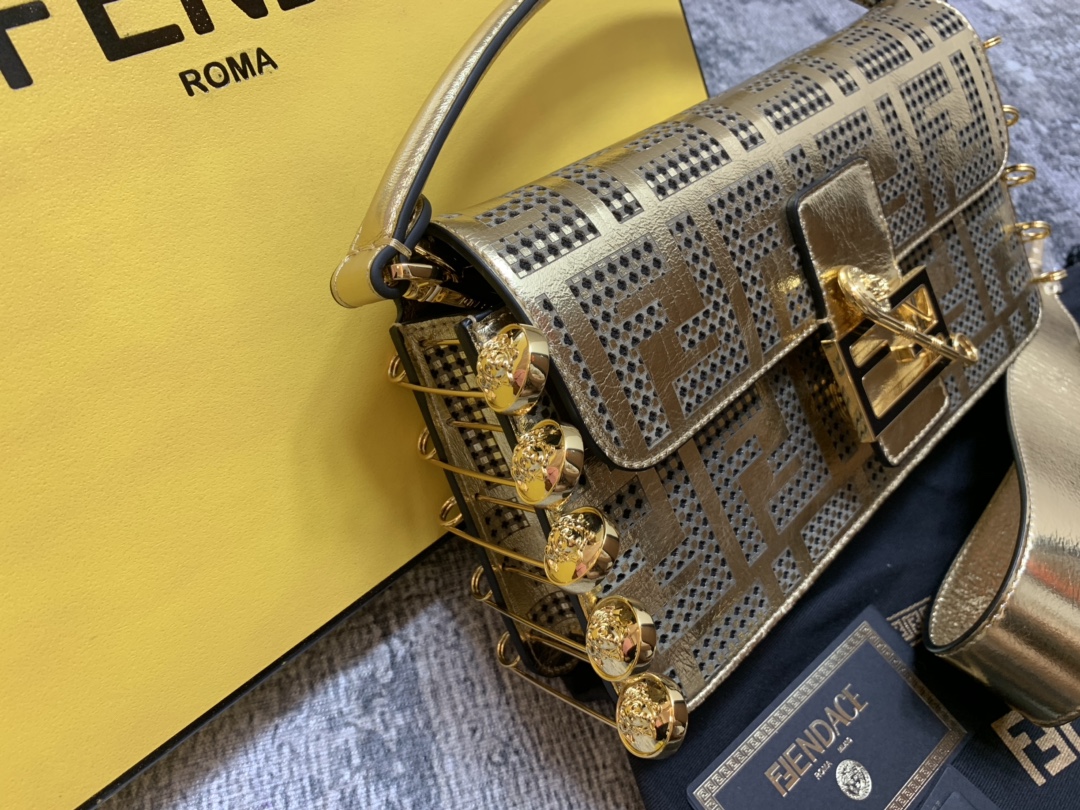 お得100%新品 フェンディ 使いやすい バッグ激安通販 持ちバッグ 優雅 レディース ミニバッグ ブラウン_2